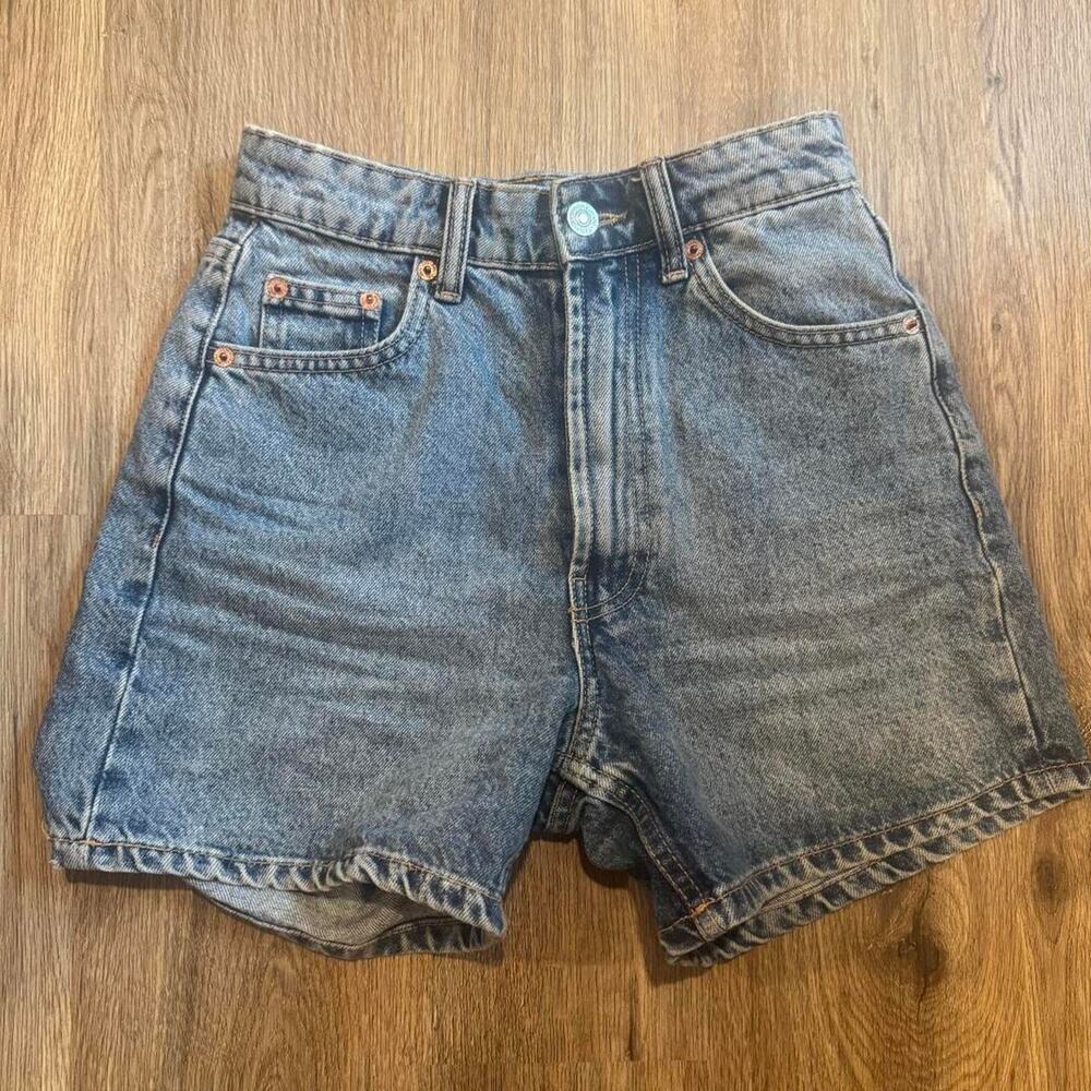 Zara Short SZ 0